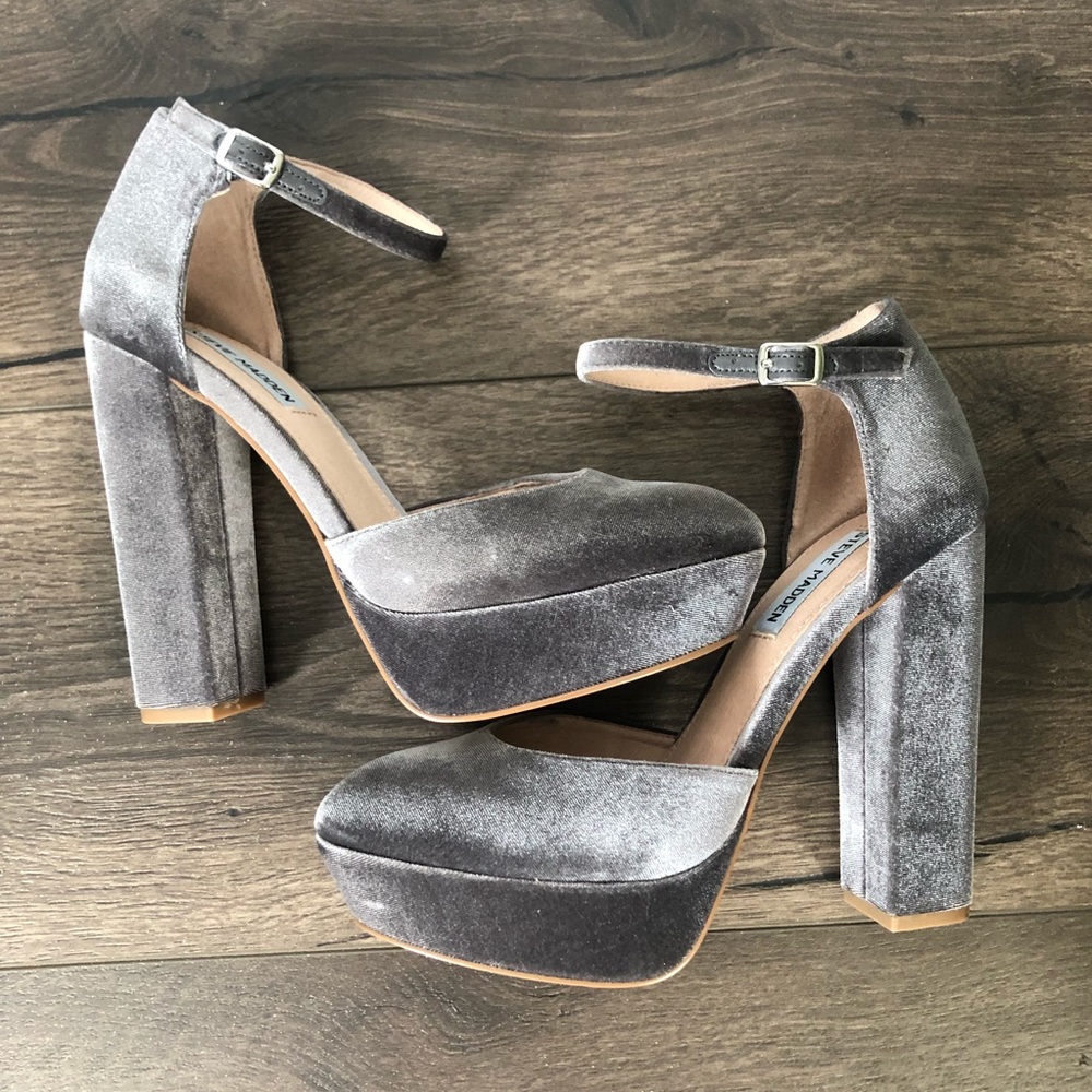 Steve Madden silver velvet chunky heels, size 7.5